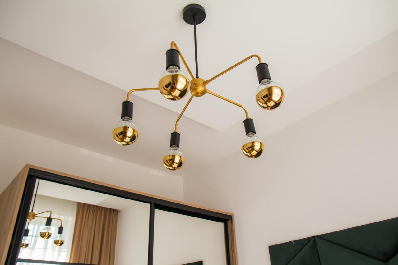 Emerald By Rentoom Apartament *